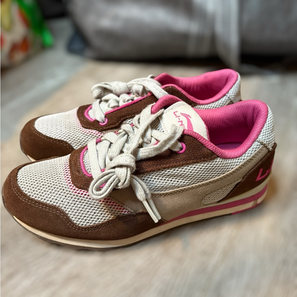 Women's Pink and Brown Sneakers Li-Ning shoes 6.5 Women athletic shoes